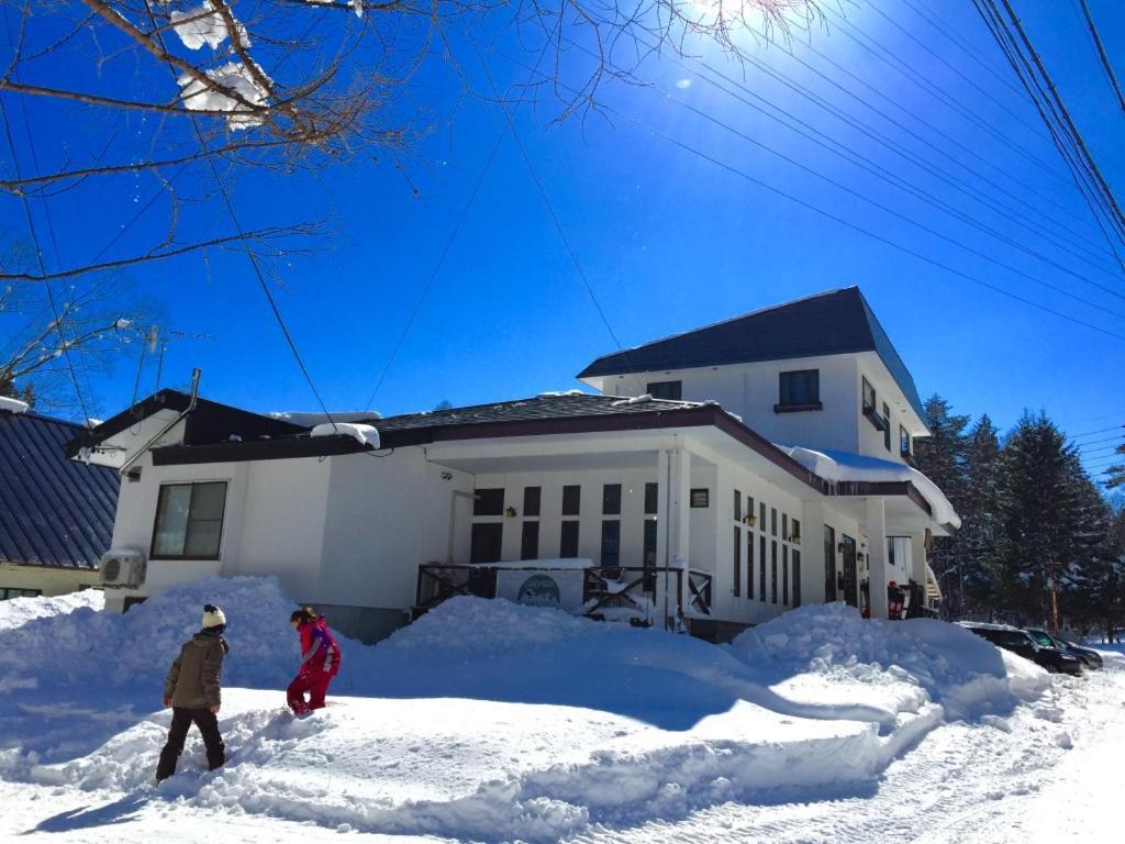 Hakuba Landmark Iwatake Lodge Exterior foto